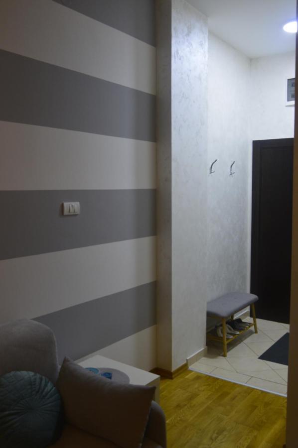 Ferienwohnung Teodora Lux Apartman Free Privat Parking Novi Sad Exterior foto